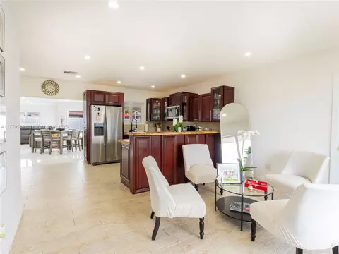 820 W 54th St, Hialeah, FL 33012 photo 13