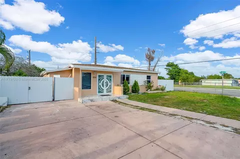 3201 NW 98th St, Miami, FL 33147