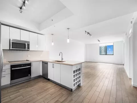 999 SW 1st Ave #2213, Miami, FL 33130
