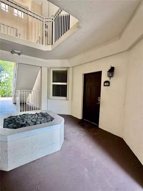 11503 NW 89th St #112, Doral, FL 33178
