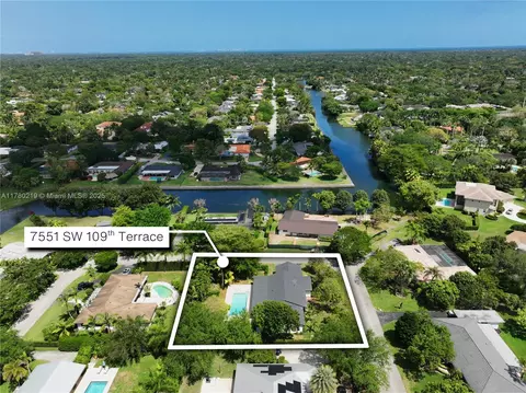 7551 SW 109th Ter, Pinecrest, FL 33156 photo 2