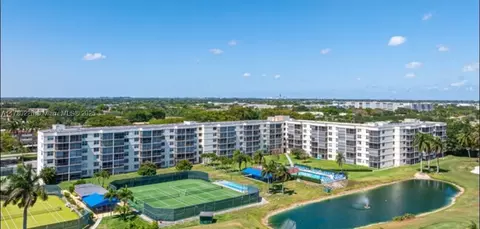 691 S Hollybrook Dr #104, Pembroke Pines, FL 33025