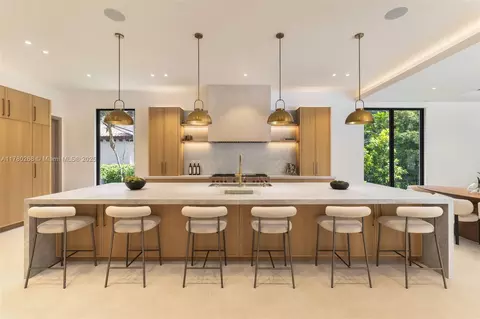 Kitchen - 5796 SW 91 St, Pinecrest, FL 33156 photo 1 of 2