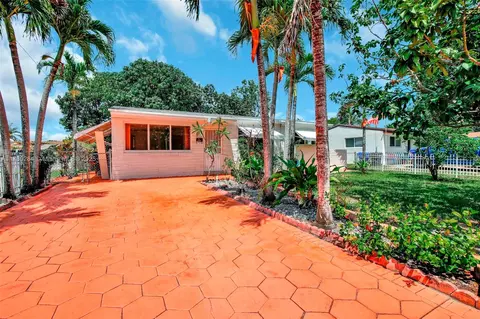 7421 Simms St, Hollywood, FL 33024