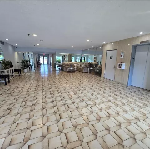 1301 NE 7th St #217, Hallandale Beach, FL 33009