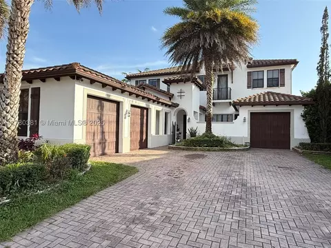 8398 NW 30th St, Pembroke Pines, FL 33024