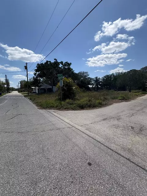 Undisclosed, Sebring, FL 33870 photo 4
