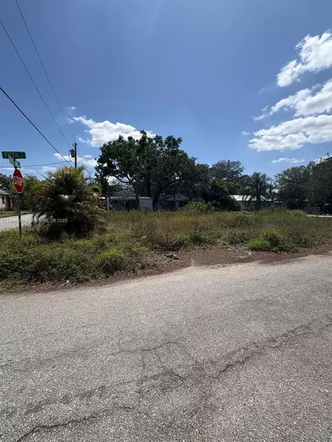 Undisclosed, Sebring, FL 33870 photo 5