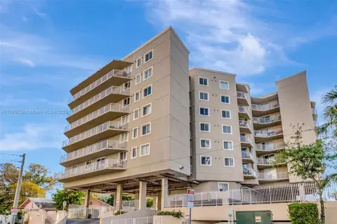 102 SW 6th Ave #204, Miami, FL 33130