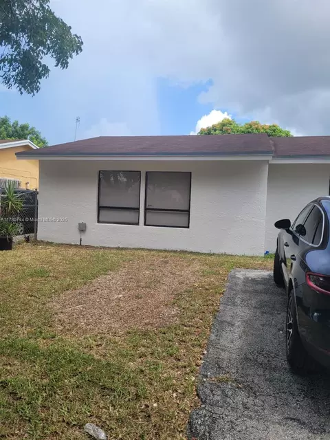 16255 SW 303rd St, Homestead, FL 33033