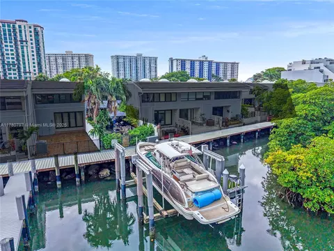 311 Poinciana Dr #801, Sunny Isles Beach, FL 33160
