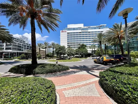 Exterior - 2899 Collins Ave #708, Miami Beach, FL 33140 photo 1 of 2