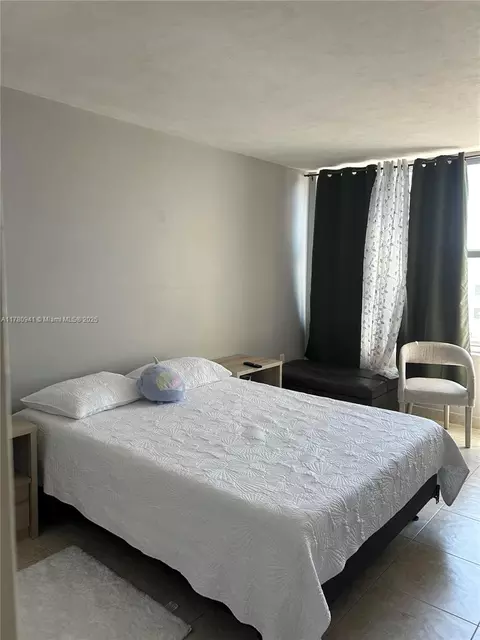 Bedroom - 2899 Collins Ave #708, Miami Beach, FL 33140 photo 1 of 2