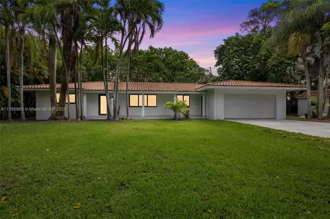 25581 SW 108th Ave, Homestead, FL 33032