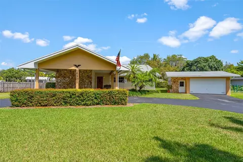 16901 SW 89th Ave, Palmetto Bay, FL 33157
