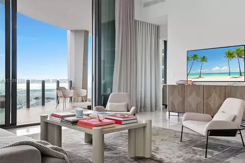 2821 S Bayshore Dr #17D, Miami, FL 33133