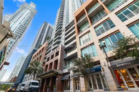 253 NE 2nd St #1003, Miami, FL 33132