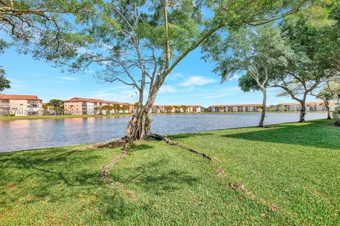 750 SW 138th Ave #205F, Pembroke Pines, FL 33027
