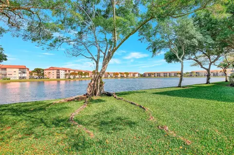 750 SW 138th Ave #205F, Pembroke Pines, FL 33027