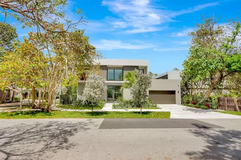 2851 W Trade Ave, Miami, FL 33133
