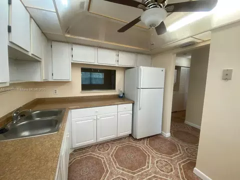 6890 Royal Palm Blvd #305H, Margate, FL 33063