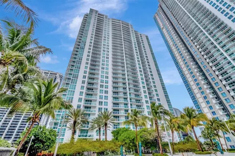 951 Brickell Ave #2011, Miami, FL 33131