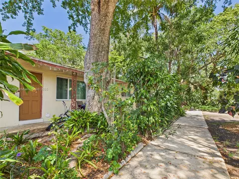 1901 SW 11th St, Fort Lauderdale, FL 33312