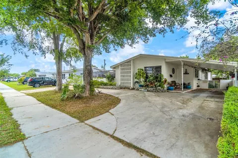 10431 SW 200th Ter, Cutler Bay, FL 33189