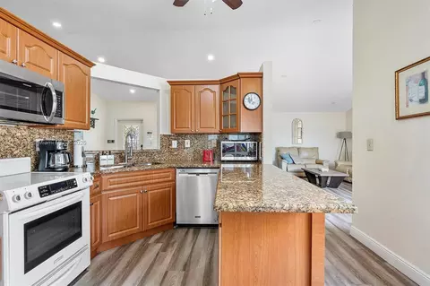 Kitchen - 6340 NW 198th Ter, Hialeah, FL 33015 photo 3 of 3