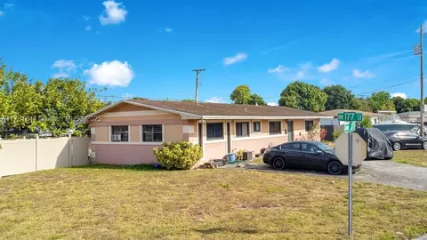 17665 NW 37th Ct, Miami Gardens, FL 33055