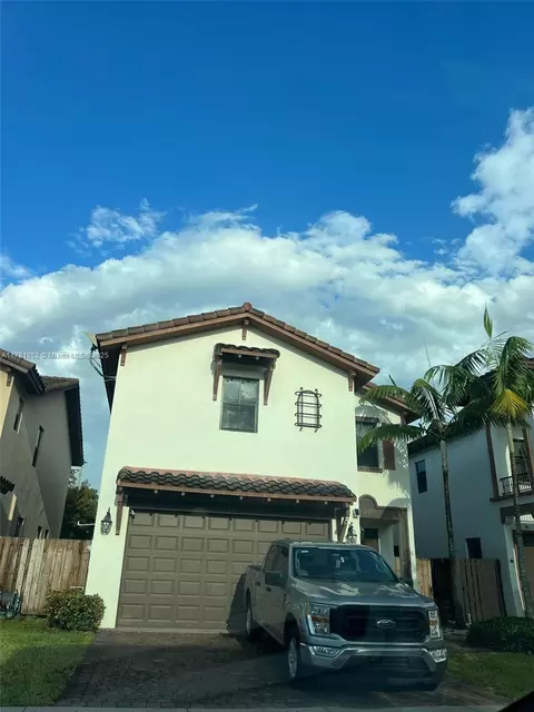 8749 NW 102 Ct, Doral, FL 33178
