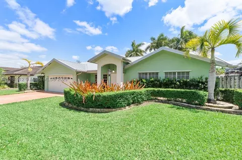 14021 SW 153rd Ave, Miami, FL 33196
