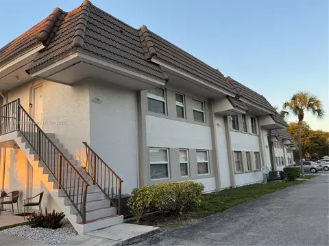 6921 SW 129th Ave #6, Miami, FL 33183