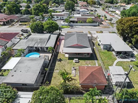 View/Area - 211 E 37th St, Hialeah, FL 33013 photo 4 of 10
