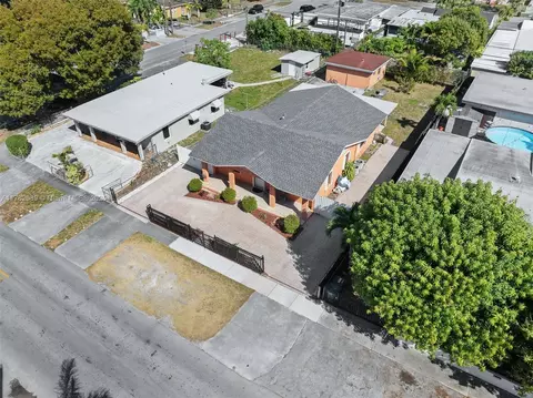 View/Area - 211 E 37th St, Hialeah, FL 33013 photo 2 of 10