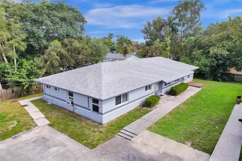 6622 SW 48th St, Davie, FL 33314