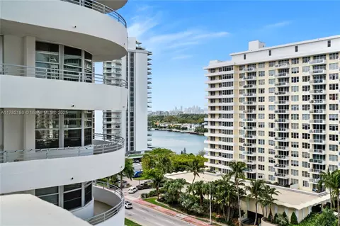 5601 Collins Ave #1014, Miami Beach, FL 33140