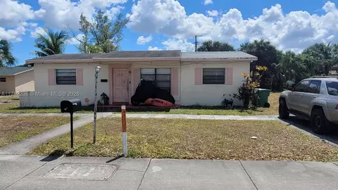 2320 NW 183rd St, Miami Gardens, FL 33056