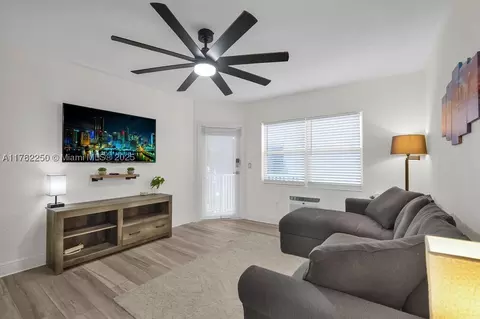 835 Meridian Ave #11, Miami Beach, FL 33139