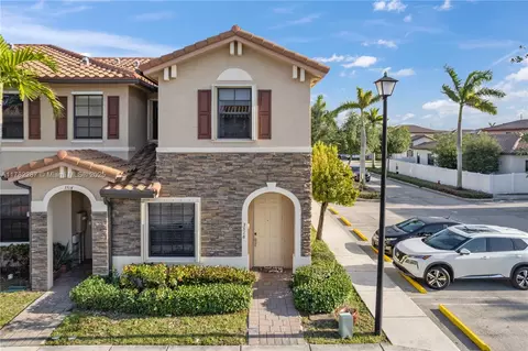 3516 W 88th Ter, Hialeah, FL 33018