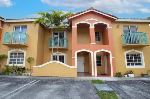 7225 NW 173rd Dr #904-9, Hialeah, FL 33015