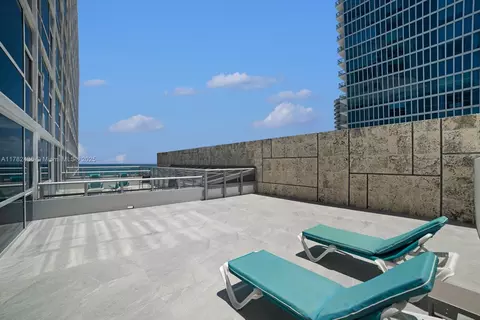 6801 Collins Ave #604, Miami Beach, FL 33141