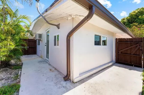 729 W 50th Pl, Hialeah, FL 33012 photo 33