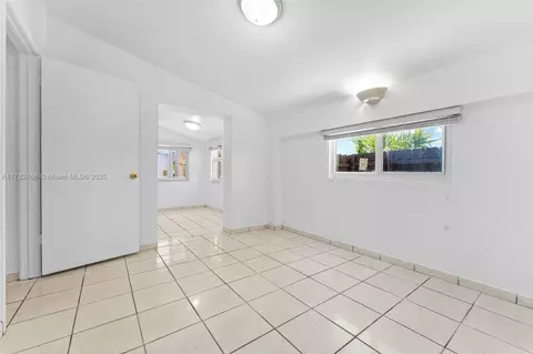 729 W 50th Pl, Hialeah, FL 33012 photo 34