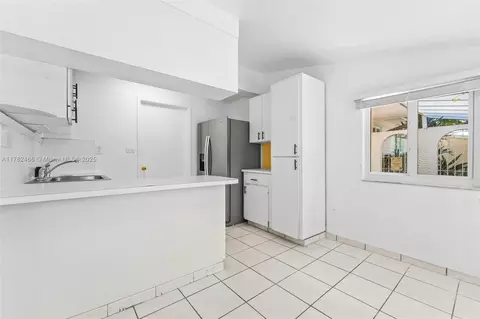 729 W 50th Pl, Hialeah, FL 33012 photo 37