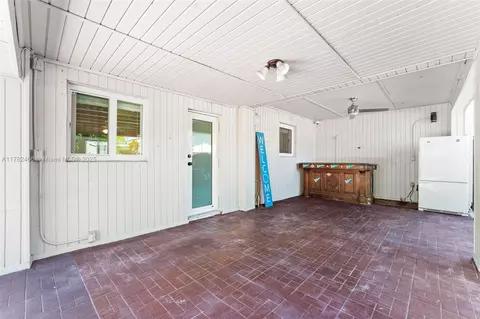 729 W 50th Pl, Hialeah, FL 33012 photo 24