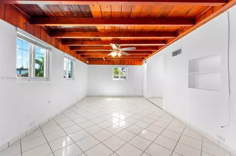 729 W 50th Pl, Hialeah, FL 33012 photo 22