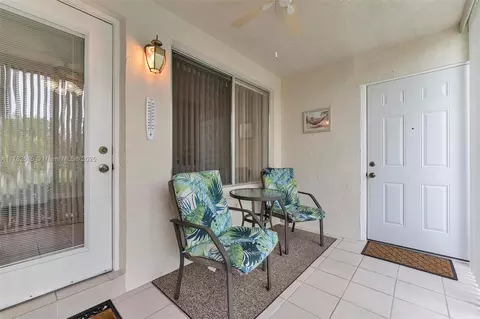 219 Pine Hov Cir #C-1, Greenacres, FL 33463
