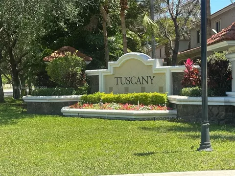 2622 SW 82nd Ave #104, Miramar, FL 33025