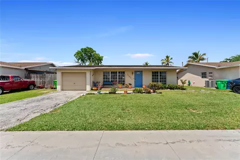 11421 NW 37th Pl, Sunrise, FL 33323